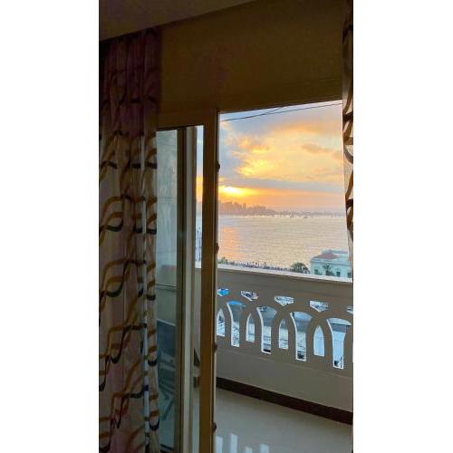 Royal Luxury Apartment with Gorgeous Sea View