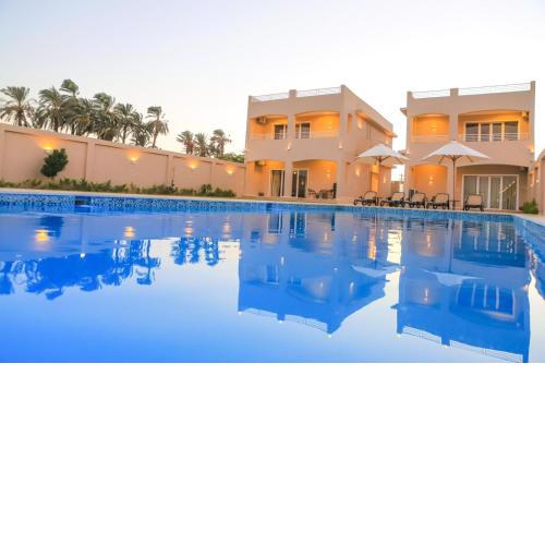 Royal Nile Villa - Pool View Apartment 1