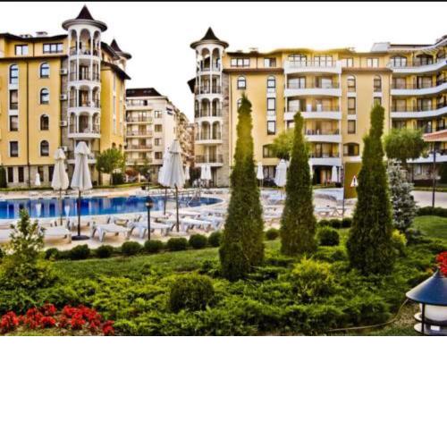 Royal Sun - Sunny Cove Apartment