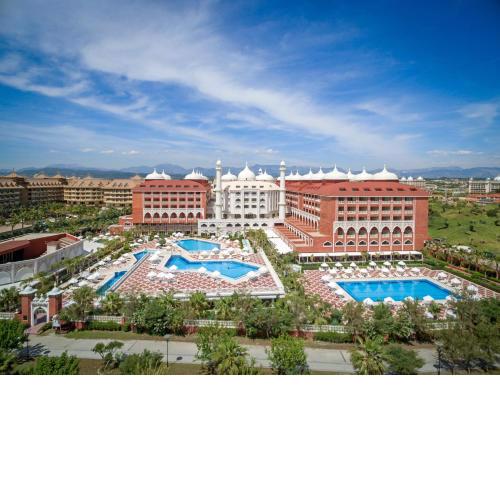 Royal Taj Mahal Hotel