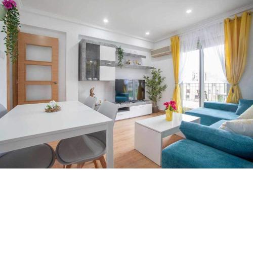 RUALVA FLATS, Reus Central