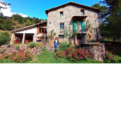 Rural Salut - Cal Peguera, casa de cuento en medio del bosque