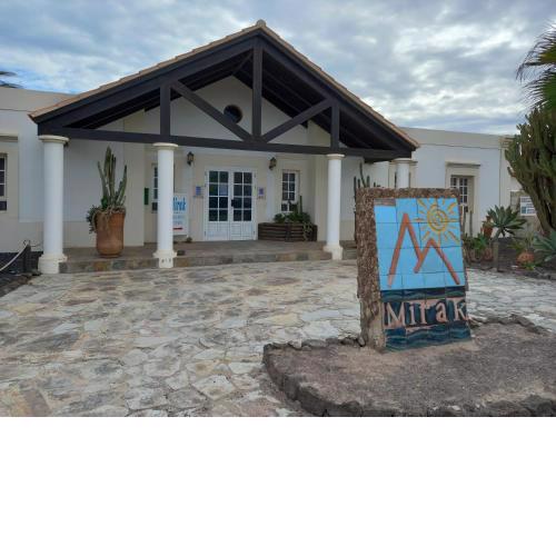 Rustic 1-Bed Bungalow in Parque Holandes