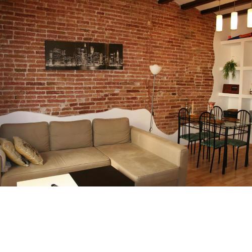 Rustic 2 bedroom apartment Poble Sec