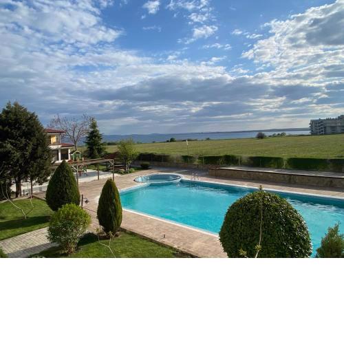 RUTLAND BEACH C8 Two Bedroom Apartment Ravda