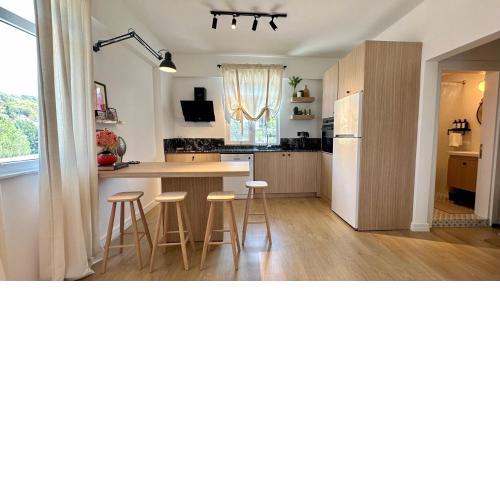 S1404 Apartments