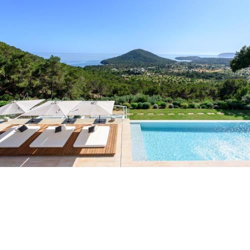 Sa Caleta Hill