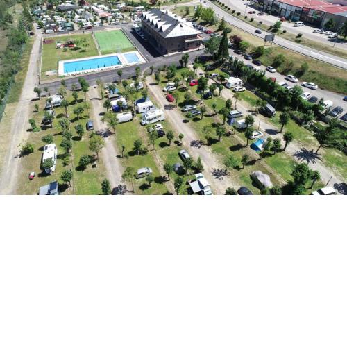 Sabiñanigo Camp & Hotel