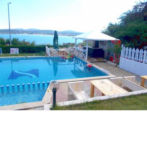 Safo Apartments and Rooms