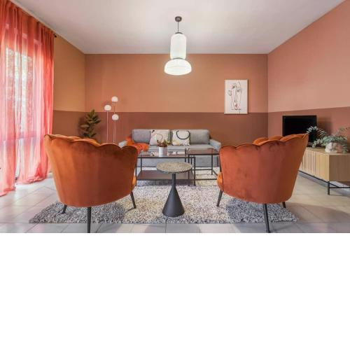 Sagrada Familia- Fantastic Bold Catalan 3 Bedroom Balcony