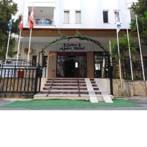 Sailor Apart Hotel