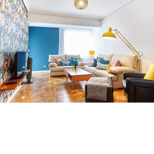 SALABERRIA APARTMENT with private garage