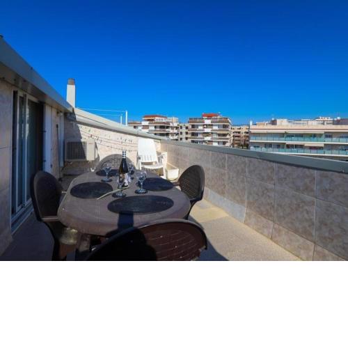 Salou piso familiar, terraza, piscina