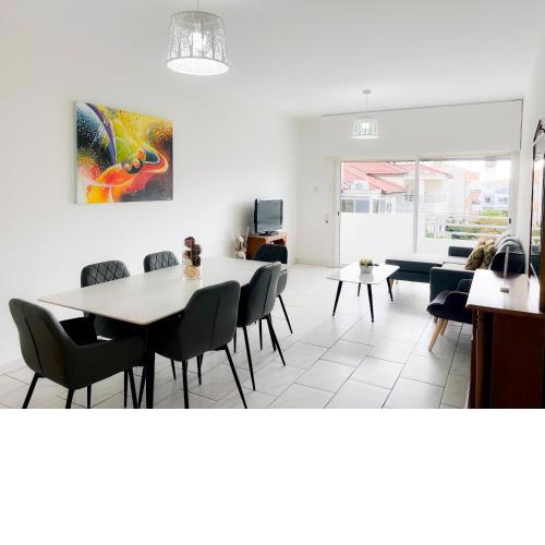 Samos City Center, 2BR Sleeps 4