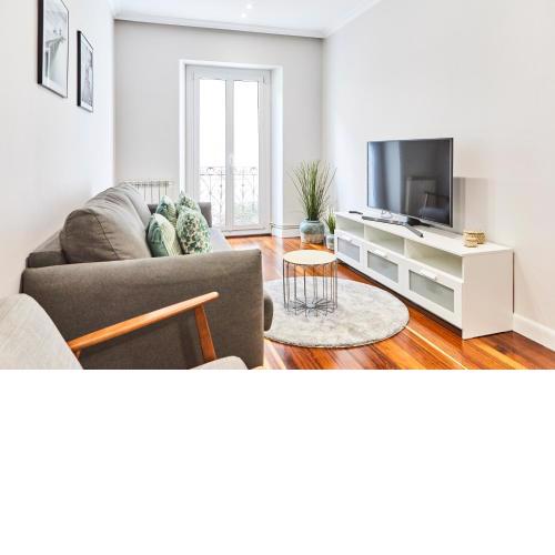 San Martin apartment by Basque Homes