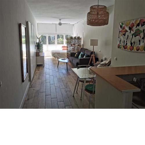 SANE- Estudio con Wifi, en el Centro, a 600 metros Playa