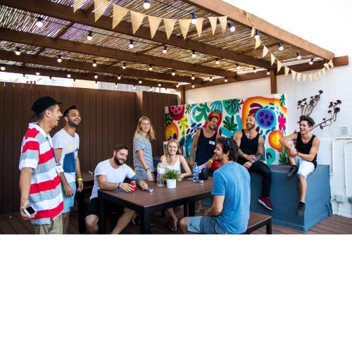 Sant Jordi Hostels Gracia