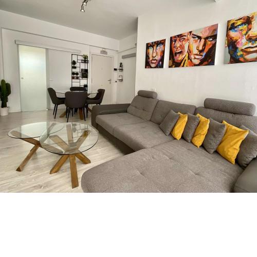Santa Cruz Luxury Low-Cost Apartment with Terrace & Views