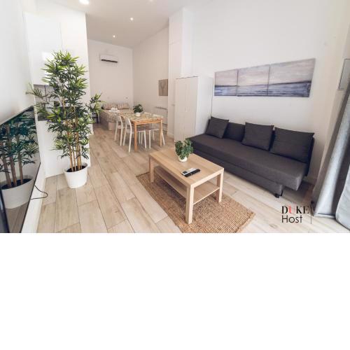 Santa Maria de la cabeza2 Apartments