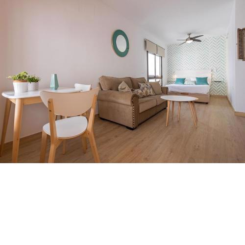 Santa Marina Central Loft by Valcambre