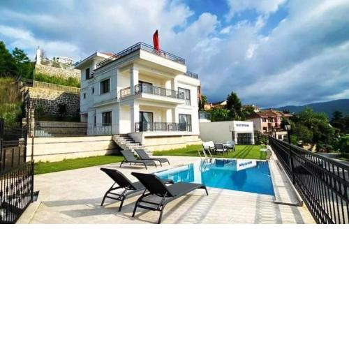 Sapanca white house