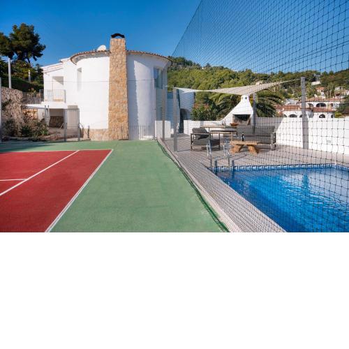 Sara 10 - free WIFI, chill-out, private pool, private tennis court - by Holiday Rentals Villamar