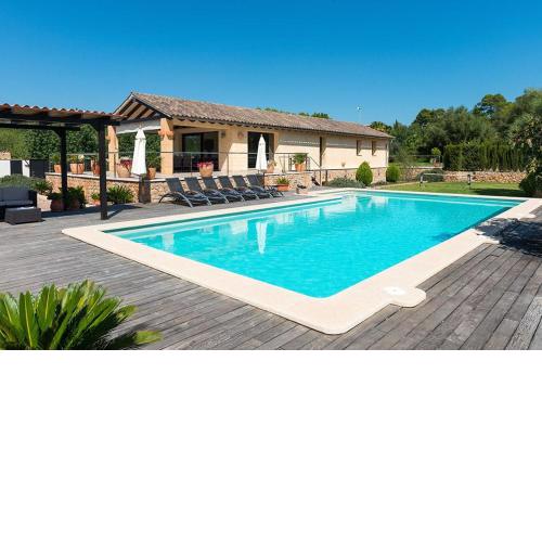Sarieta - Villa with Large Garden & Private Pool