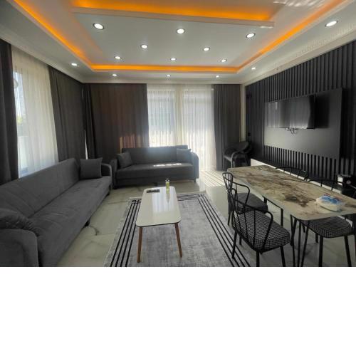 Sarımeşe Havuzlu Villa