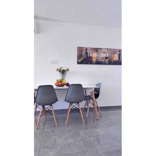 Savvas Apartment