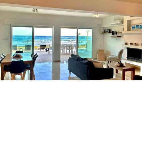 Sayers Beachfront Villa