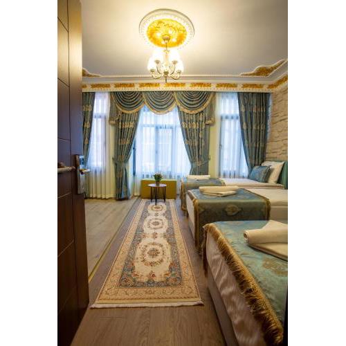 Sayina Hotel