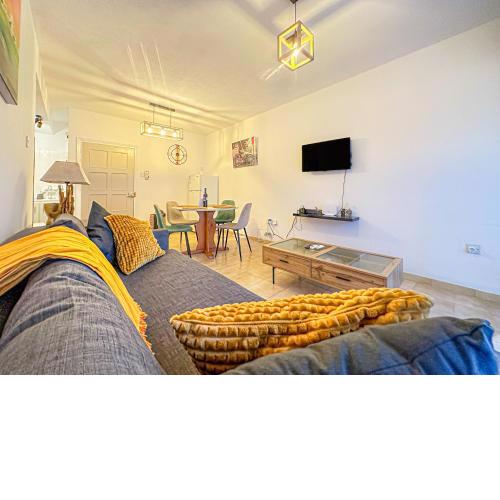 Sea and Lake Breeze 1BR Apt