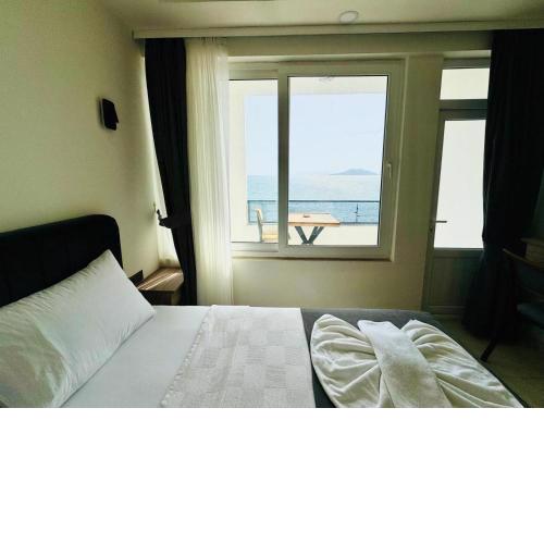 Sea Door Hotel