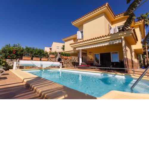 Sea Edge Friendly Holiday Home