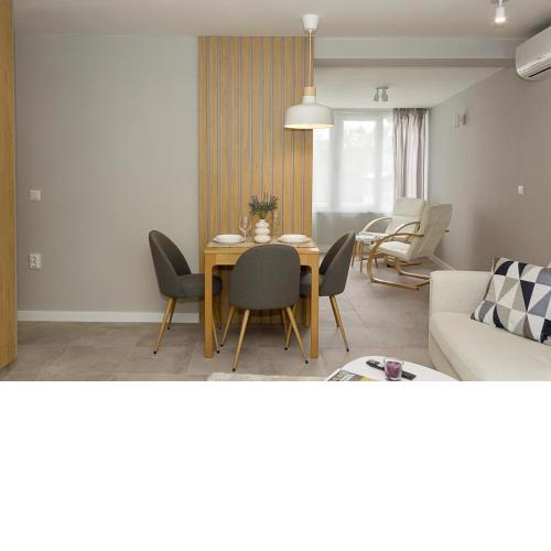 Sea Garden Varna - 2BD Flats with Desk & Balcony