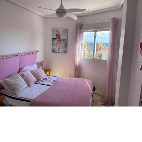 Sea-view 3-bedroom apartment near Alicante