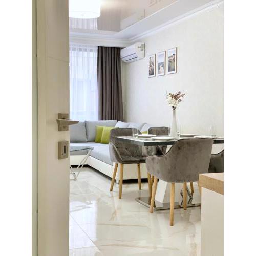 Sea View Apartment with Free Parking