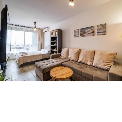 Sea View Central Apartment
