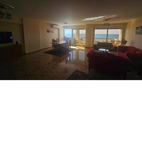 Sea View Heart Apartment (families only)