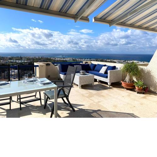 Sea View Penthouse-Style