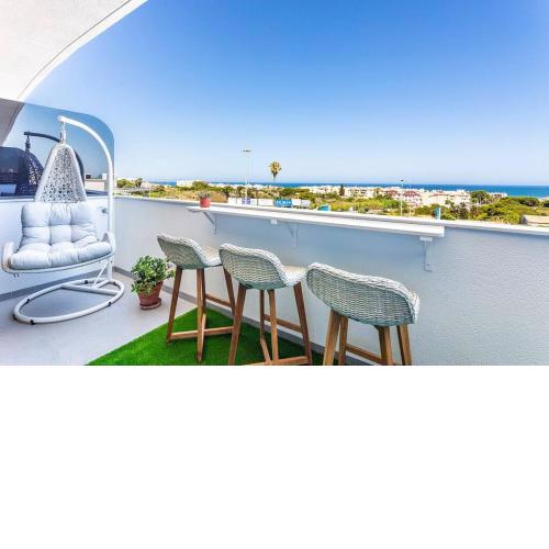 Sea view stylish apartment