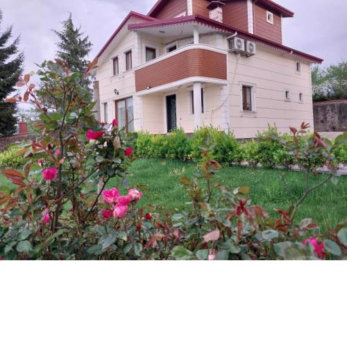 Sea view triplex villa
