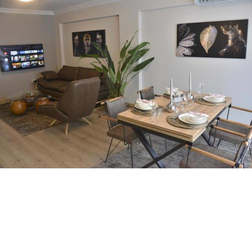 Sea View, Your Home in the Center of Alsancak
