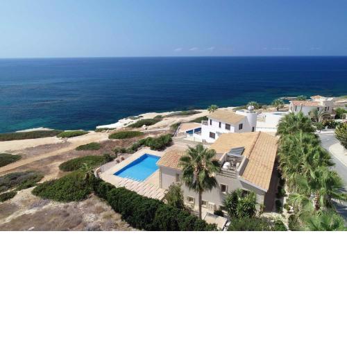 Seafront 5 Bedroom Villa Paradise in Sea Caves