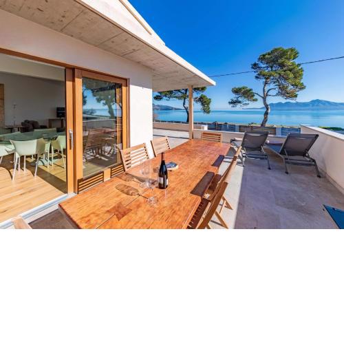 Seafront Villa Mar i Pins by Sealand Villas