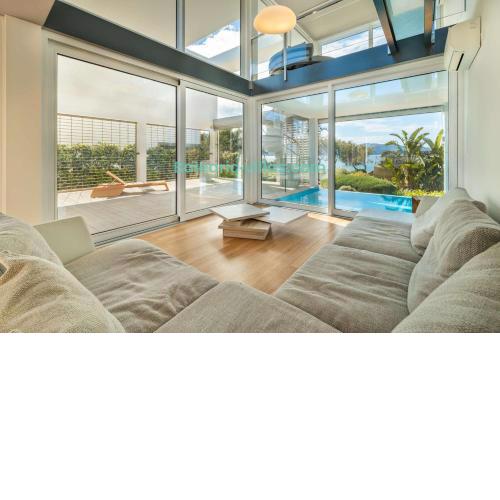 Seafront Villa Sunset Alcudia
