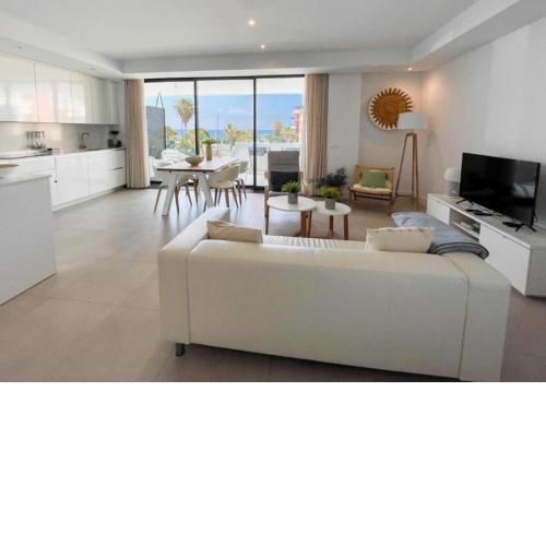 Sealine Vidorra by Spain2home