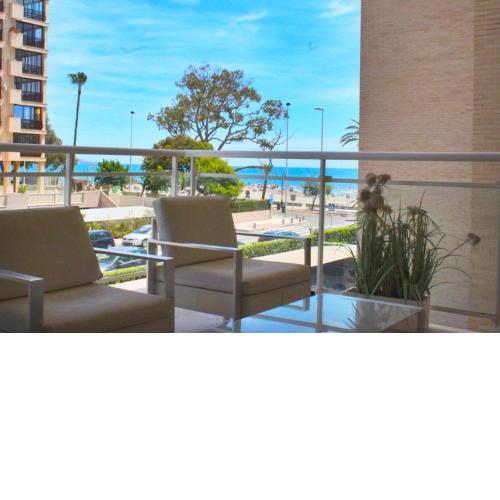 Seaside Apartment Retreat