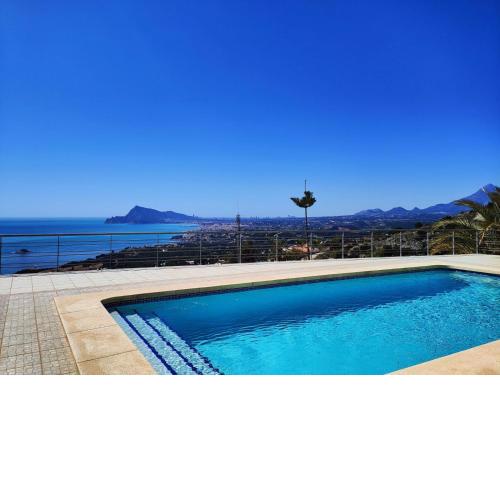 Seaview 6br villa with private pool