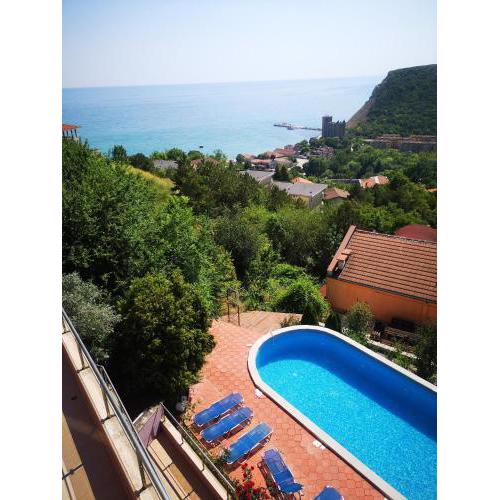 Seaview apartment complex Karia12